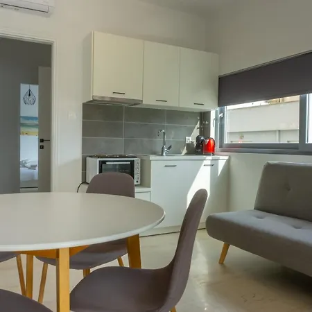 Apartment Nest Port View